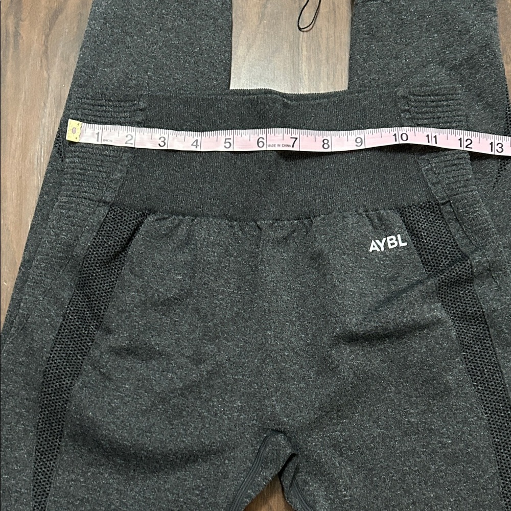 AYBL Seamless Charcoal Gray Leggings NWOT - Picture 5 of 10